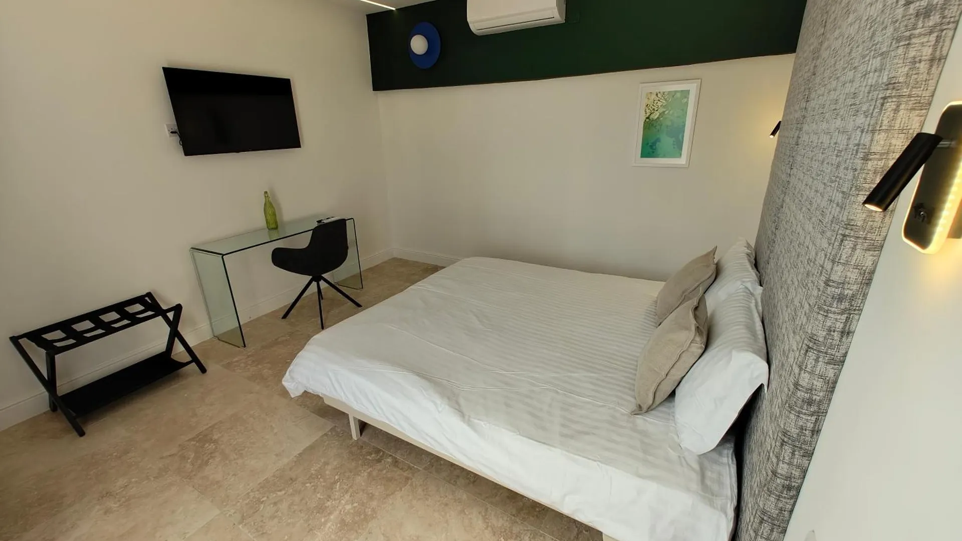 Alba Hotel