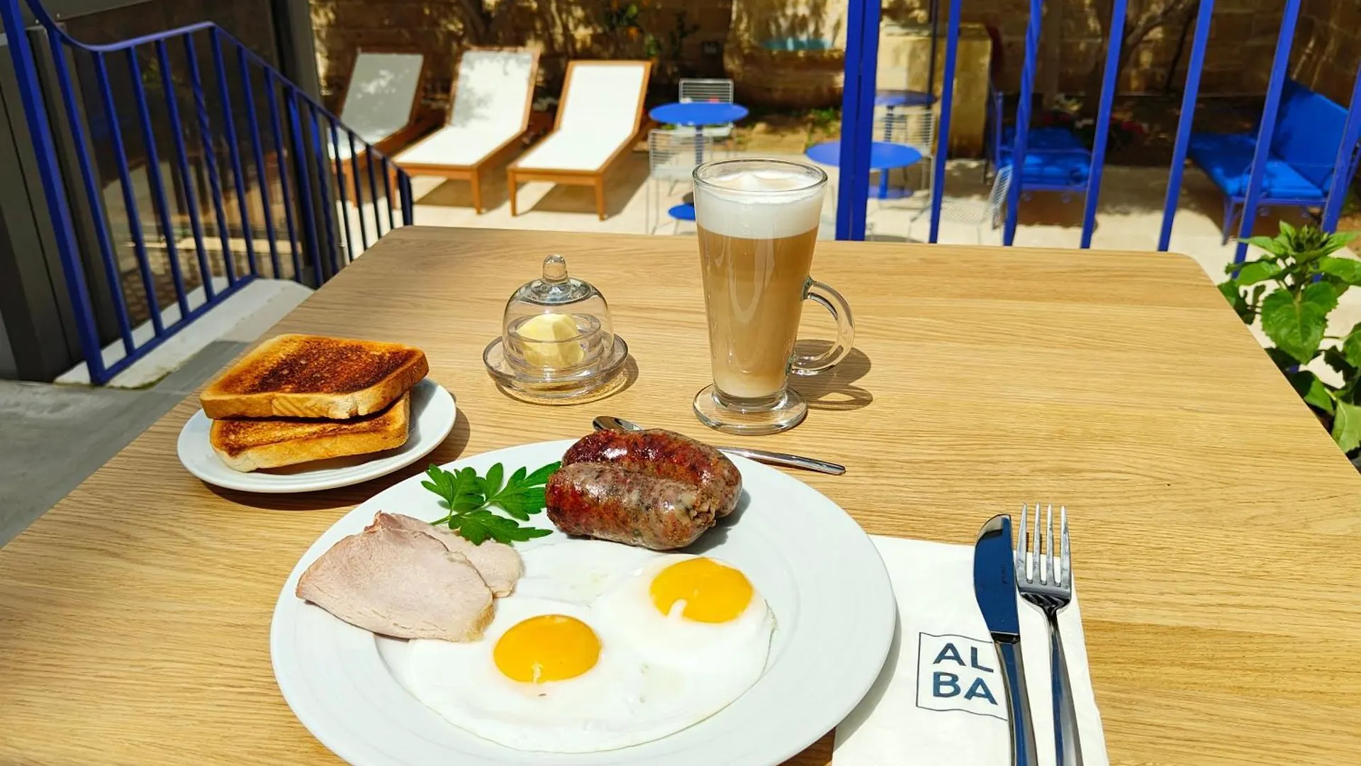 Alba 2*, Sliema